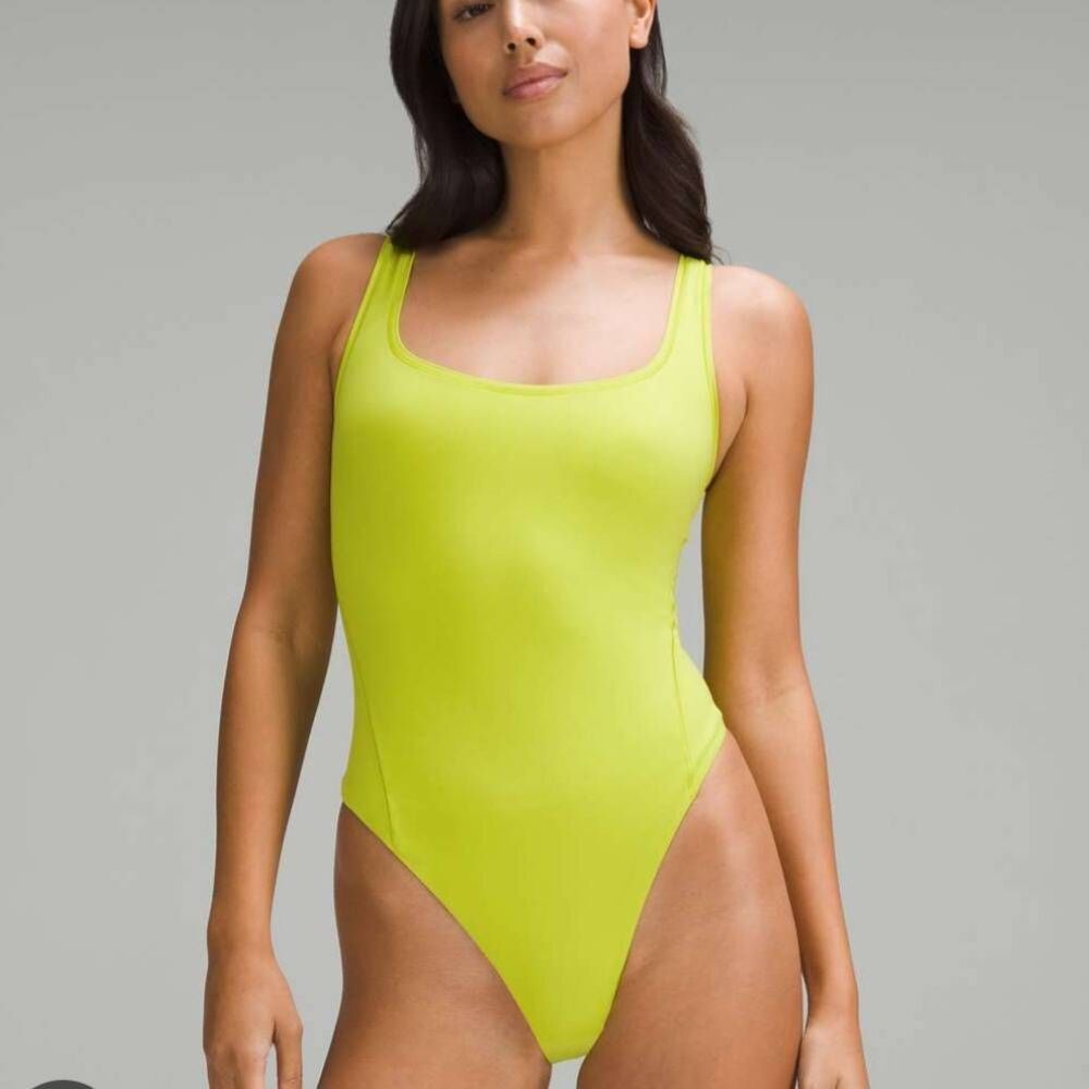 Lululemon Wundermost Ultra-Soft Nulu Square-Neck Sleeveless Bodysuit Lichen Lime